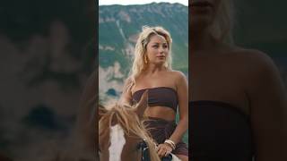 Наталья Гордиенко «На синих озёрах» Стихи: Михаил Гуцериев  Музыка: М. Фадеев #историибольшихпесен