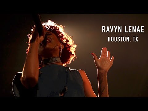 Ravyn Lenae Performs 'Alive', 'Sleep Talking' + More Live in Houston | CTRL Tour