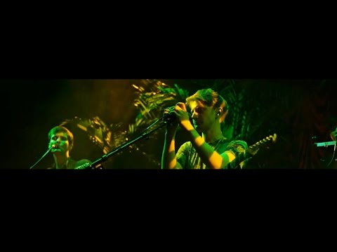 Glass Animals - Toes (Esquire Live Sessions)