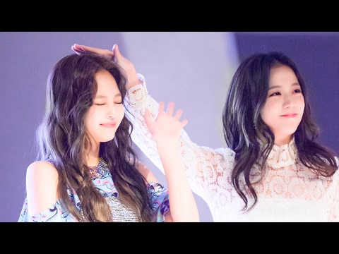 Blackpink accident cut