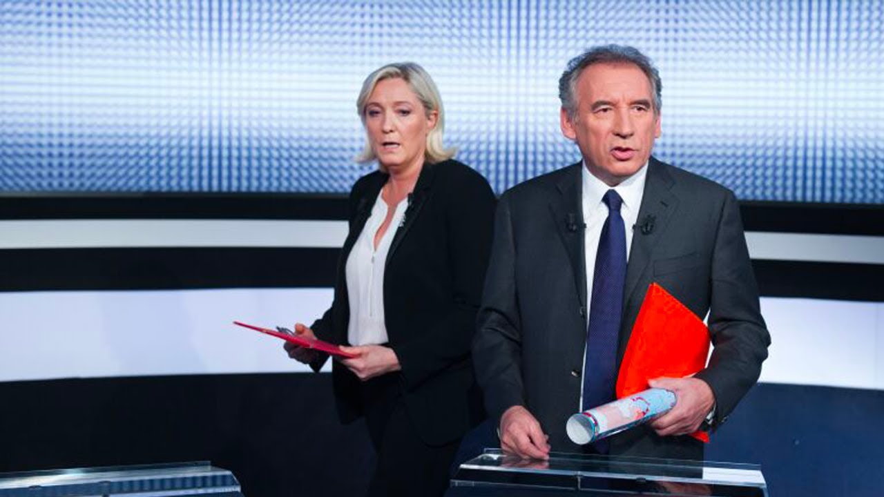 Budget 2026 : François Bayrou sous le feu à droite et à gauche