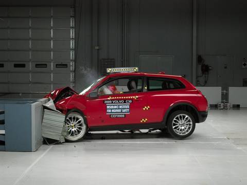 Video Crash Test Volvo C30 2009 óta