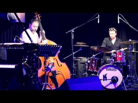 Tuluğ Tırpan - Tuluğ Tırpan Trio Live on International Jazz Day 