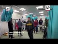 Los médicos del hospital de Jan Yunis sufren escasez de suministros y de personal  - 01:46 min - News - Video