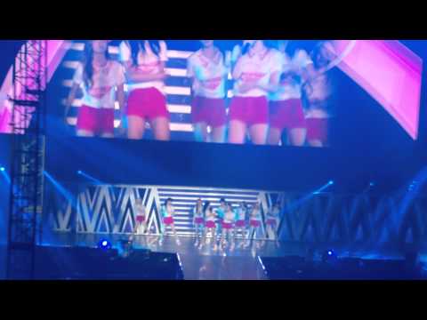 Girls Generation World Tour 2013 in Seoul Into the New World by Hustboys