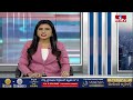 ఆదిలాబాద్ లో ట్రాఫిక్ కష్టాలను తెస్తున్న ట్రాఫిక్ నియంత్రణ పనులు. | Adilabad Traffic Problems | hmtv  - 03:36 min - News - Video