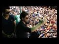 Shah Rukh Khan watches 'HNY' with fans