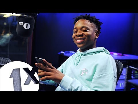 EO pranks his Mum with Charlie Sloth -