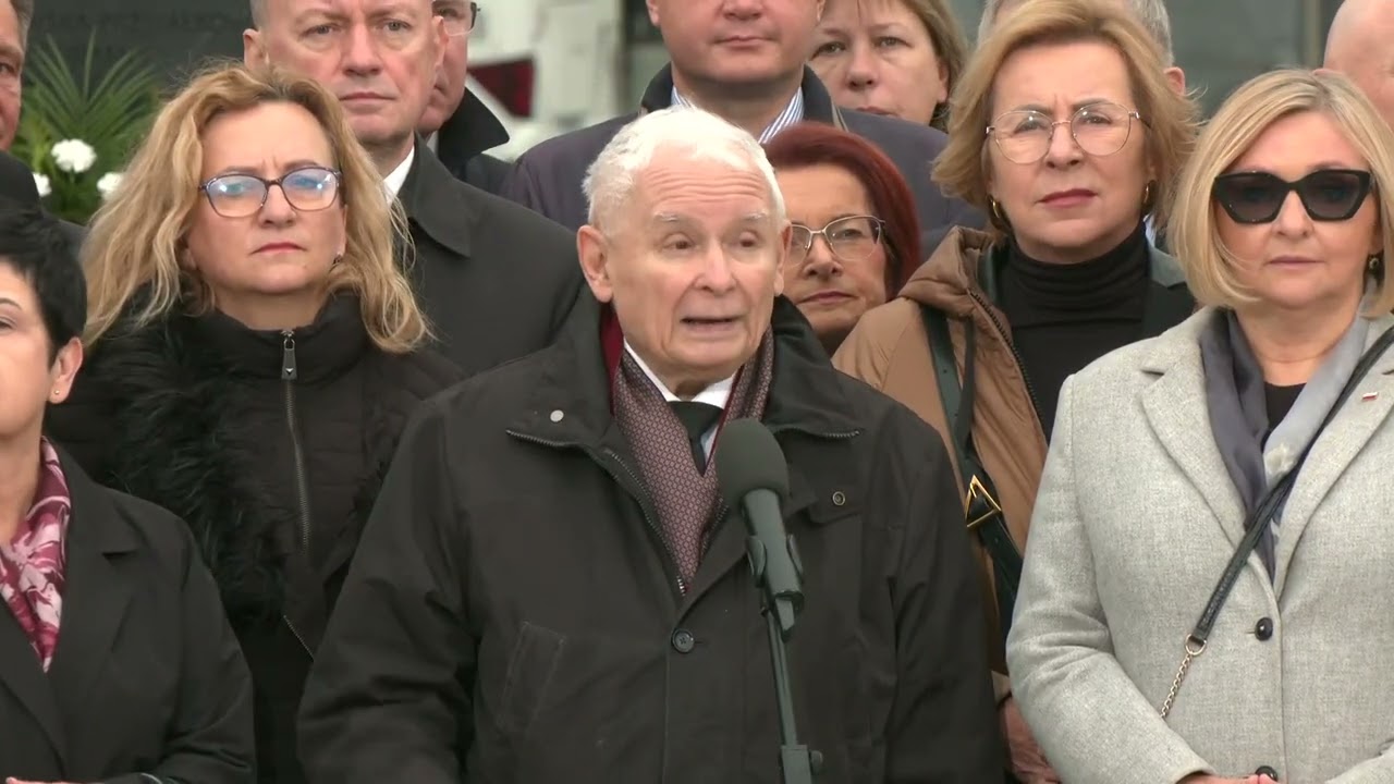 Zakłócają uroczystości, prawo nie jest egzekwowane! Nie zapomnimy zamachu smoleńskiego i winy Rosji