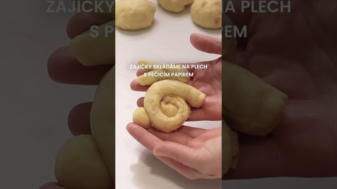 Jak tvarovat velikonoční zajíčky z kynutého těsta? Veselé motivy jsou snadné podle videa #toprecept