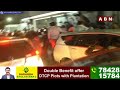 కవిత కారును అడ్డుకున్న కార్యకర్తలు | BRS Leaders Blocked Kavitha Cars | ABN Telugu  - 02:36 min - News - Video