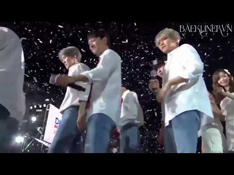 Khi EXO và EXO-L
