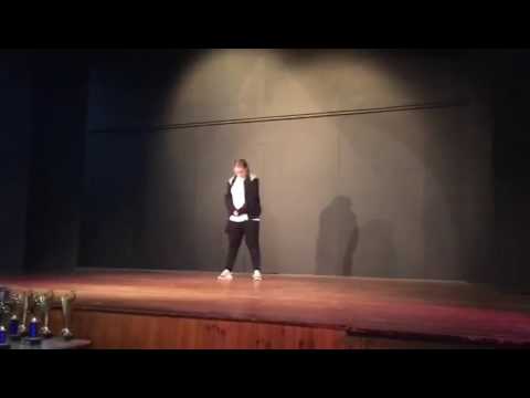 Ellies Dance Solo Nadia Rose skwod / crick neck