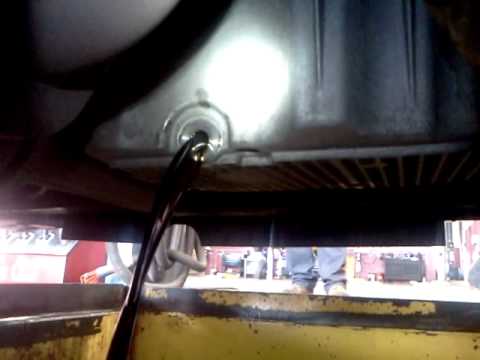 Changing oil 2006 ford fusion #9