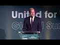 Prince William pays tribute to much-missed queen  - 01:04 min - News - Video