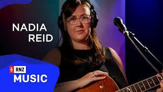 Nadia Reid - &#39;Oh Canada&#39; live at RNZ