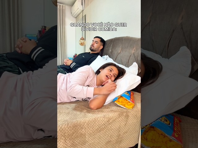 MINHA SOBRINHA ADORA COMER ESCONDIDO KKKKKK quem aí tambem? #sobrinha #comida