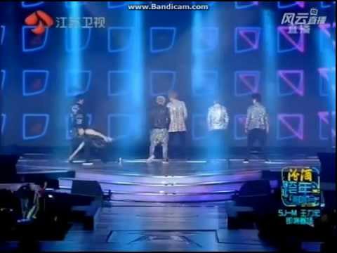 121231 EXO-M - Two Moons + History at Jiangsu Satellite TV New Year's Eve Concert
