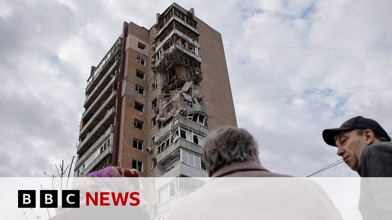 Ukraine war: Russian drone attack kills four in Kharkiv | BBC News