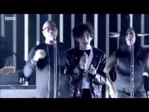 BBC Music Awards 2016 The 1975 Perform The Sound