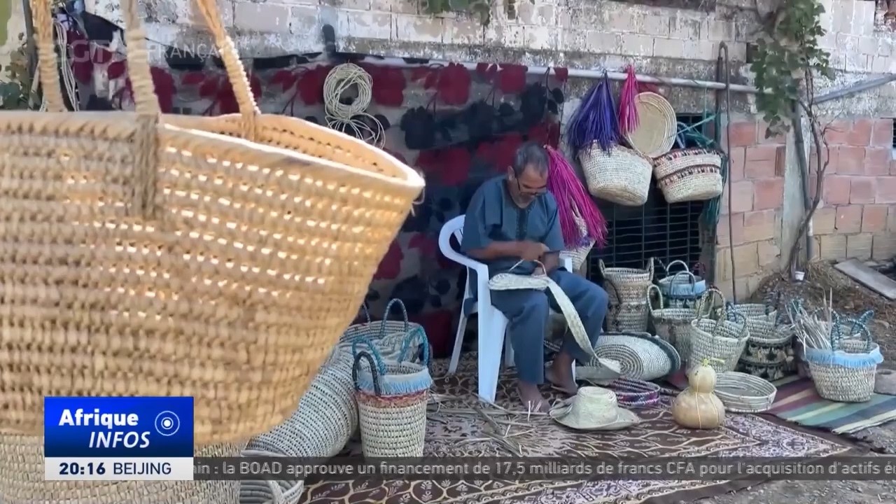 Algérie : des artisans redonnent vie à un savoir-faire ancestral à base de fibre de palmier