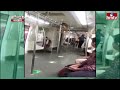 ఎండ బాధకు మెట్రో రైలెక్కిన కోతి | Monkey In Metro Train | Jordar News | hmtv  - 01:07 min - News - Video