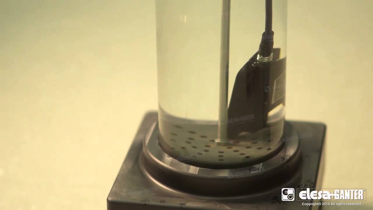 Sicherheits-Schaltscharniere - CFSW. (IP-Schutzklasse Test) video