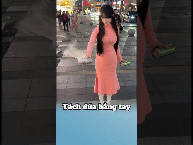 Tách dứa bằng tay | Hi Hoa