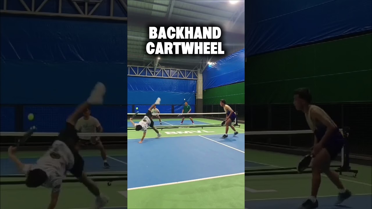 Well, you don’t see that everyday 😱....#pickleball #viralpickleball