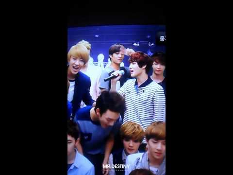 120810 SM ART EXHIBITION EXO KARAOKE SO CUTE !