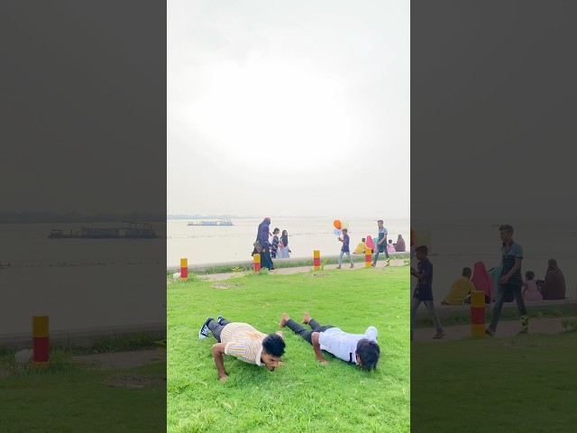 চ্যালেঞ্জে কে জিতলো আপনেরা বলেন?😃#ytshorts #foryou #challenge #stunt  #reels #shorts #video