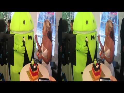 Apple & Android's wedding cake cutting (Bluestacks Party)@ Google I/O (YT3D:enable=true)