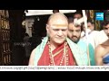Swaroopanandendra Saraswati Take Srivari Darshan In Tirumala | @SakshiTV  - 01:11 min - News - Video