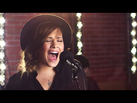 Demi Lovato - Give Your Heart A Break (Capital FM Session)