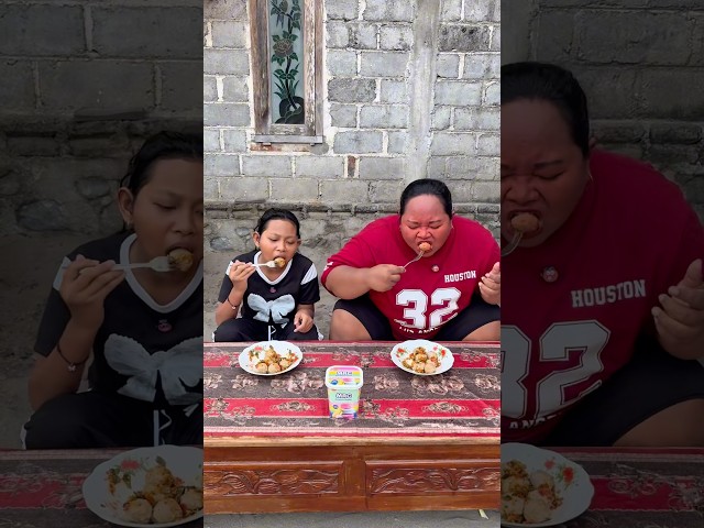 Lomba makan bakso mercon 🥵            #shorts #funny