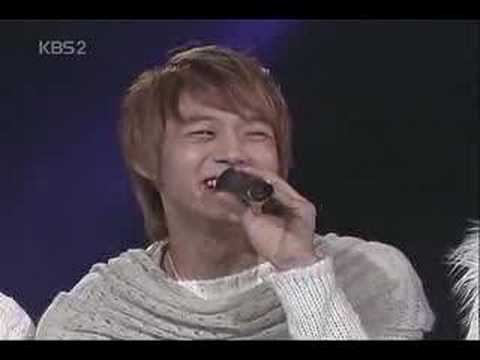 Xiah Junsu and Micky Yoochun switch voice
