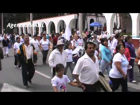 VIDEO: Vecinos de Ecatepec marchan contra la delincuencia a palacio municipal