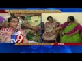 Tadipatri triple murder - AP minister Paritala Sunitha consoles Lakshmi Prasanna
