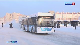 На улицы Омска в рейсы вышли новые автобусы