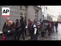 Long line of Russian voters queue to vote in Tallinn
