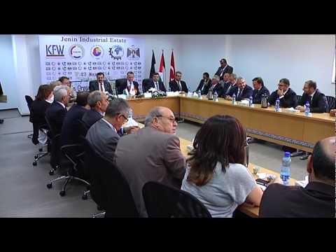 بالفيديو... الأتراك يعوّضون أصحاب الأراضي في جنين