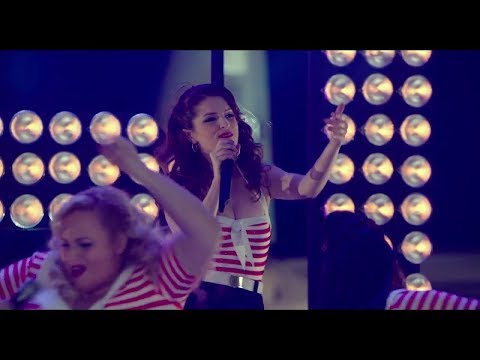 Pitch Perfect 3 - Cheap Thrills (Full Performance)