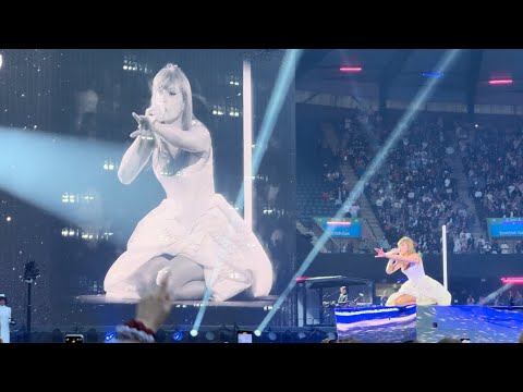 Taylor Swift - Down Bad (Edinburgh 1 2024)