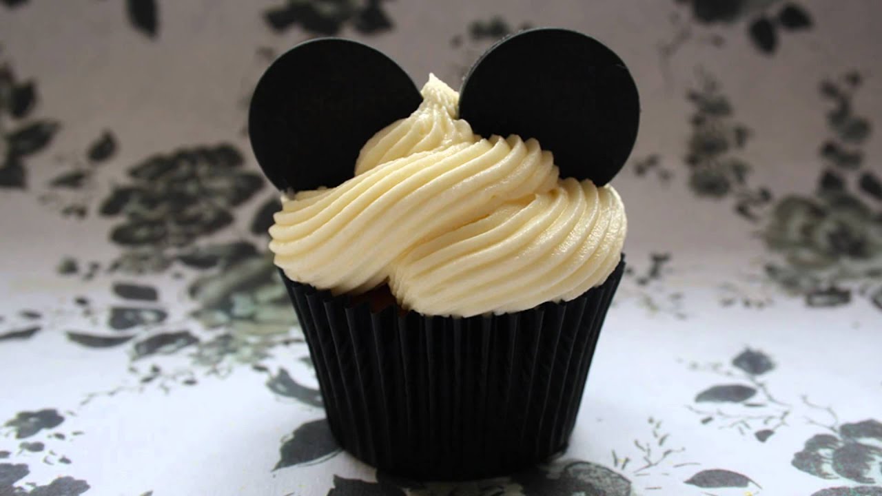 Cupcake Ideas: Disney Theme Cupcake and Lovely Mami