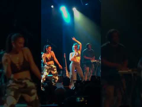 Kali Uchis - Tyrant feat. Jorja Smith live