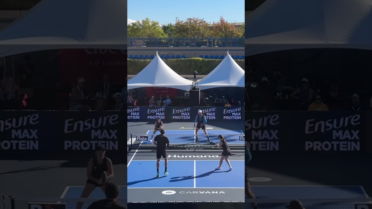 What a SCRAMBLE 😧 We live for these kinds of pickleball points!