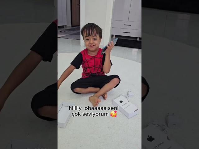 halilişkom ayfon 16 pro maxe nasıl tepki verdi
