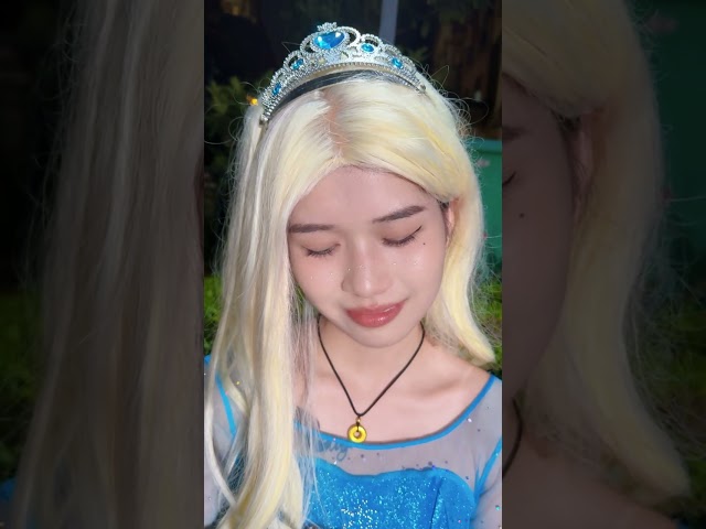 原来王子让艾莎离开，是不想拖累艾莎啊