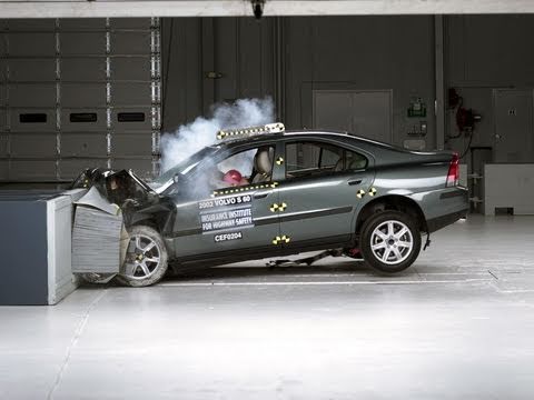 Tes Kecelakaan Video Volvo S60 2000 - 2004