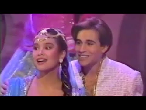 Lea Salonga and Brad Kane - A Whole New World - 1993 Oscars